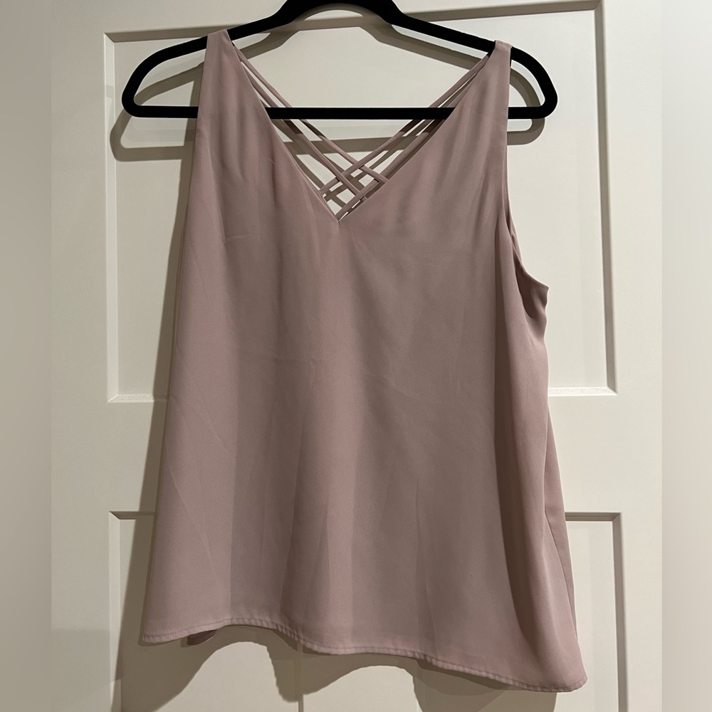 Double v tank / sleeveless top